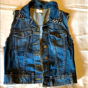 Stuffed denim vest